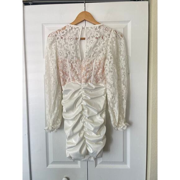 NWT Hello Molly Cream Lace Wild After Party Mini Dress Satin Skirt • Size 4 ⬇️ - Picture 3 of 3
